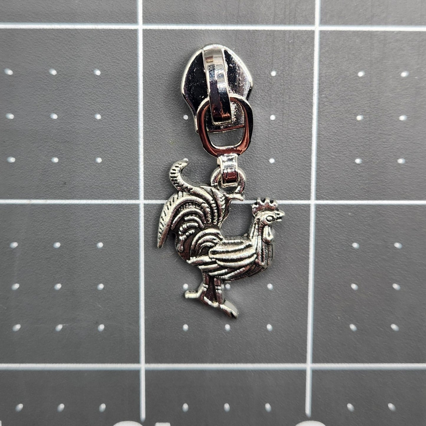 Realistic Chicken Zipper Pull