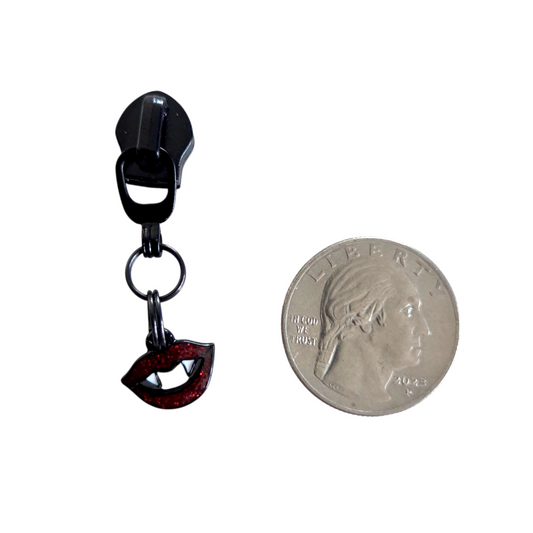 Fangs Zipper Pull