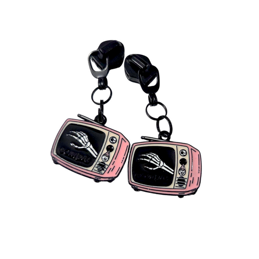 Pink Goth Zipper Pull