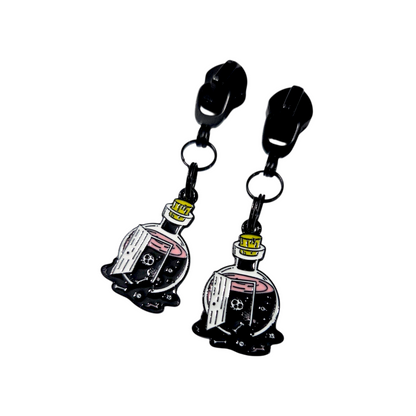 Pink Goth Zipper Pull