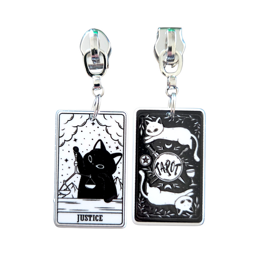 Kitty Tarot Zipper Pull